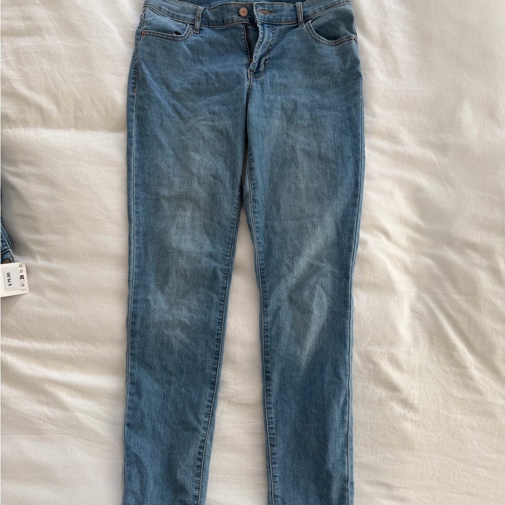 Old Navy Women's Skinny Jeans in Blue